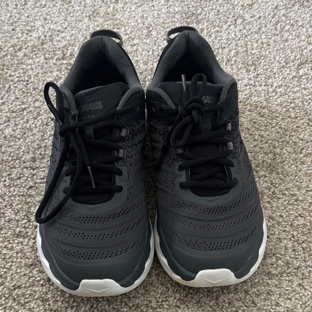 Hoka Wide Akasa